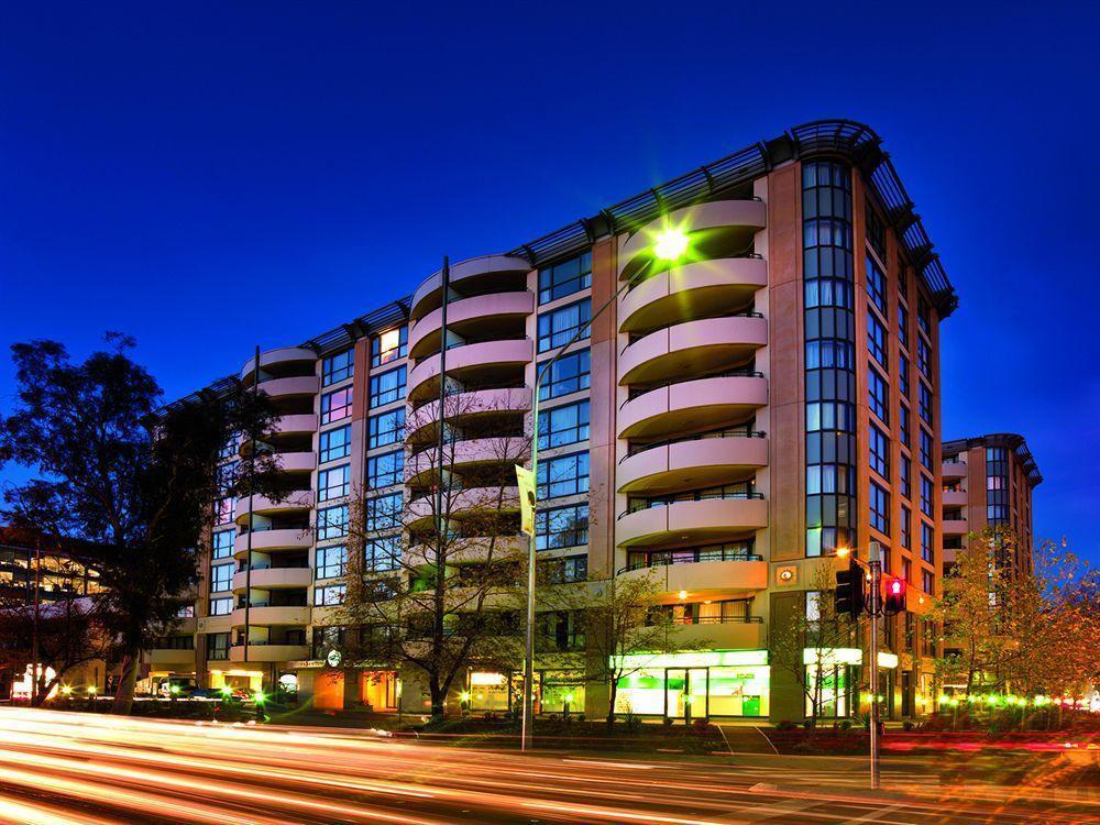 Adina Serviced Apartments Canberra James Court Экстерьер фото